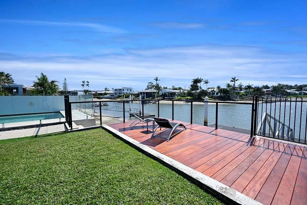 Mooloolaba Waterfront Luxury Βίλα Αυστραλία