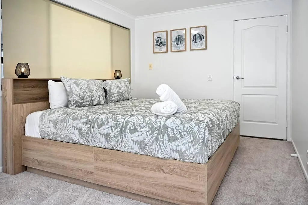 Mooloolaba Waterfront Luxury Βίλα 0*,  Αυστραλία